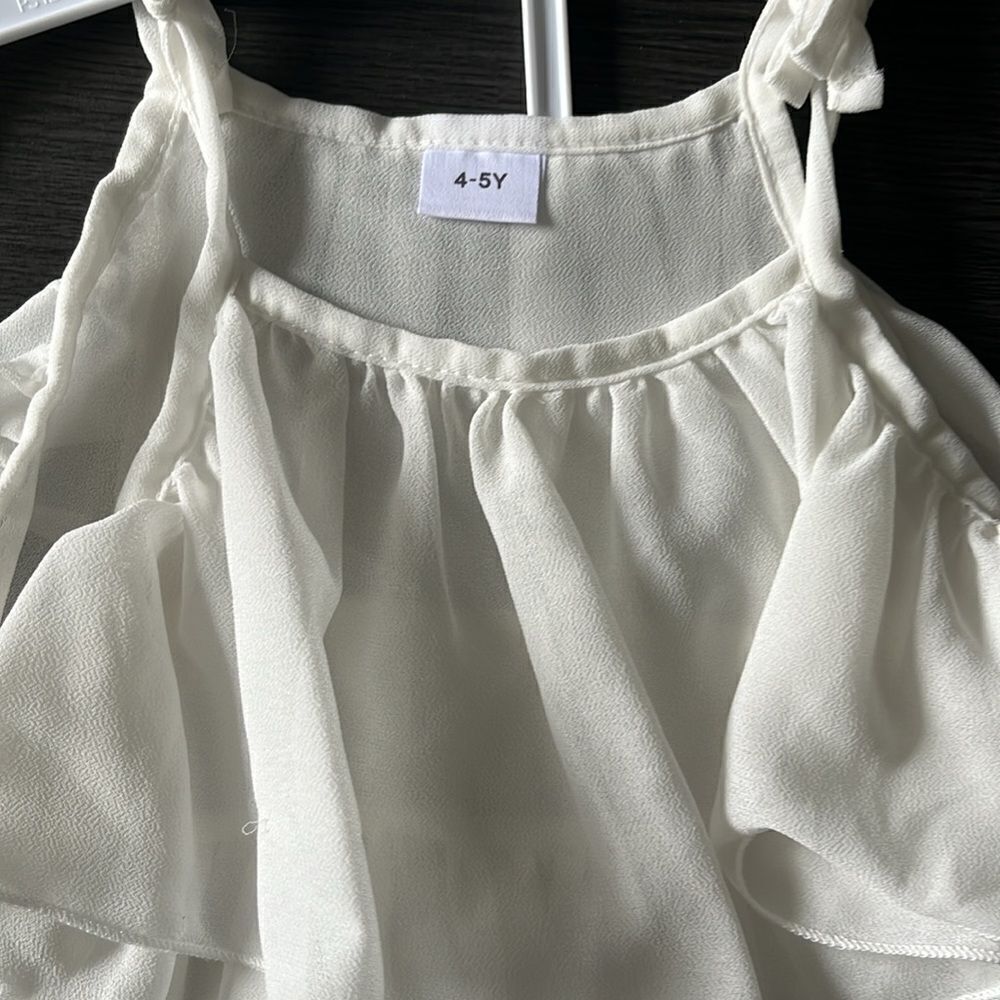 White top  - Picture 2 of 3